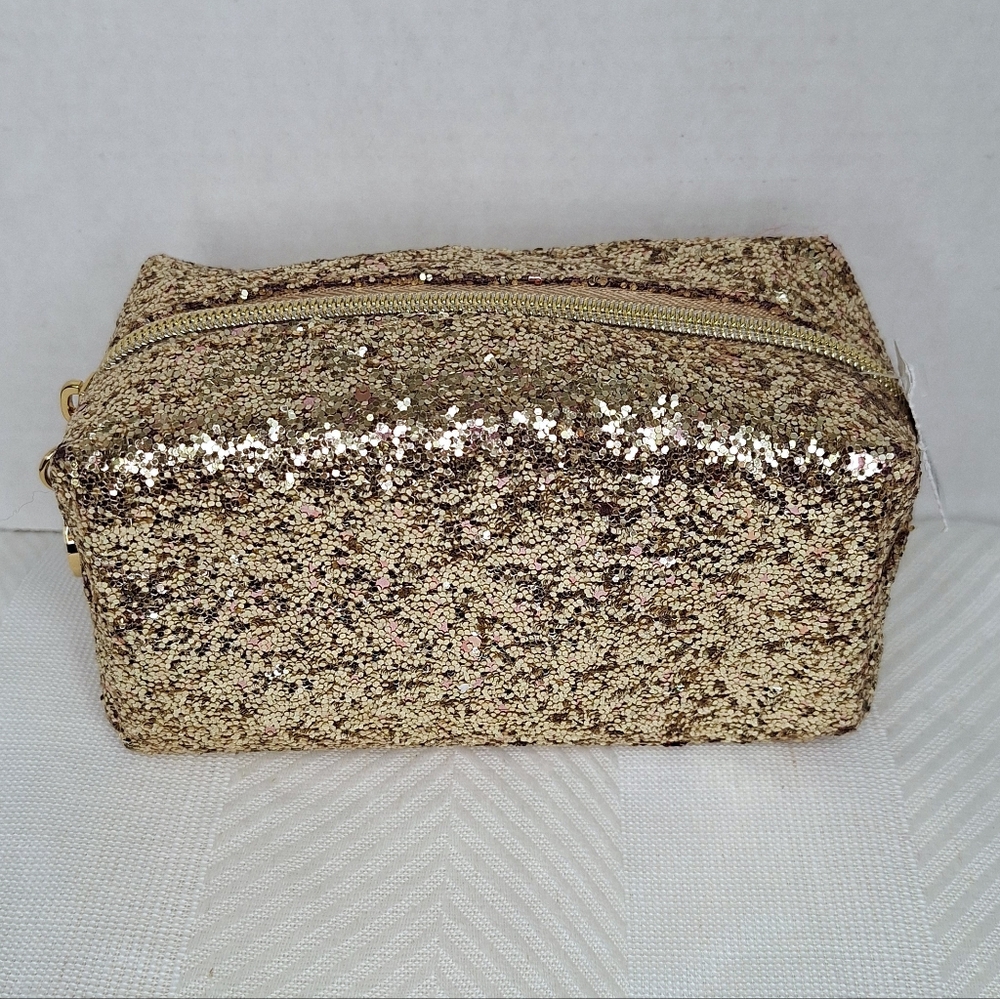 Beautiful Bath & Body Works Gold Glitters Shimmering Zip Pouch a Touch of Pink - Picture 2 of 15